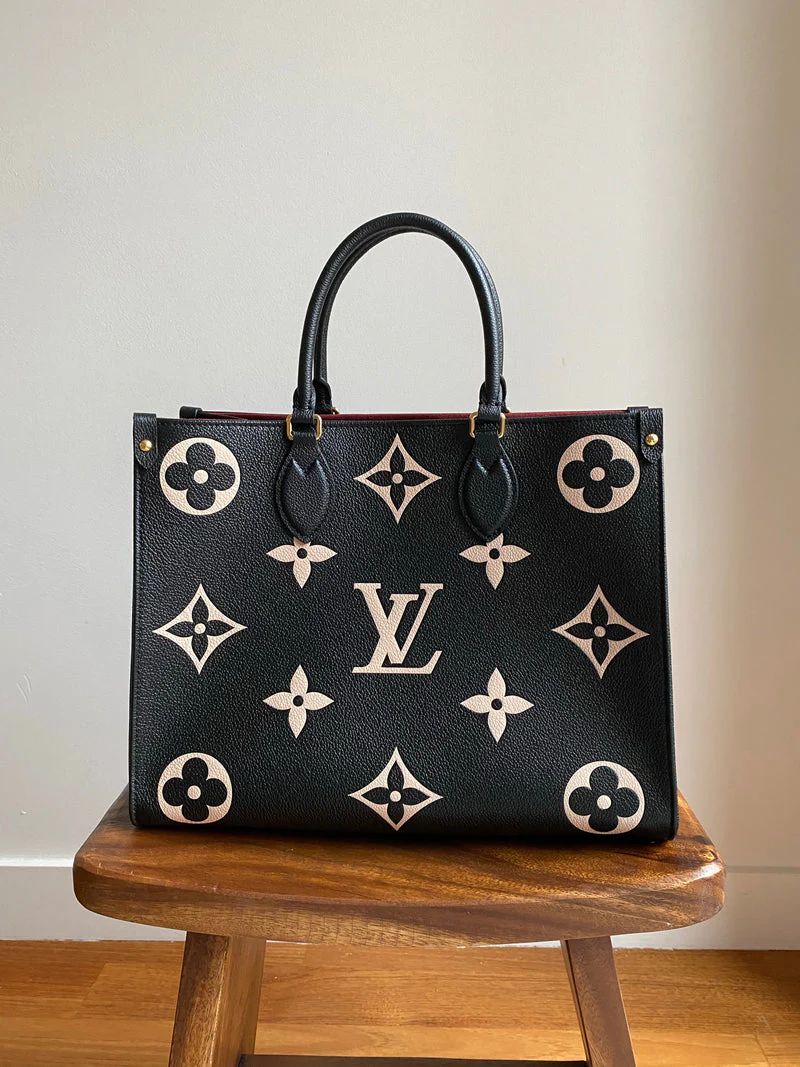 LOUIS VUITTON Onthego MM Size Tote Bag