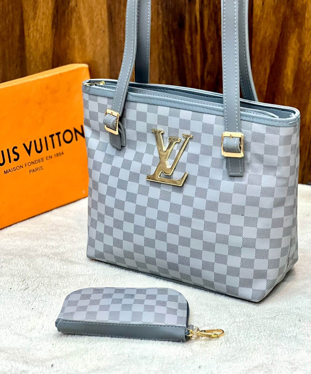 Louis Vuitton (2 Pcs) Handbag